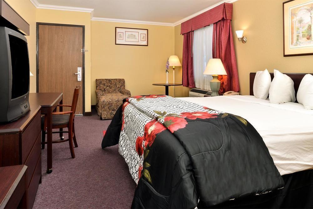 Americas Best Value Inn Pasadena Exteriér fotografie